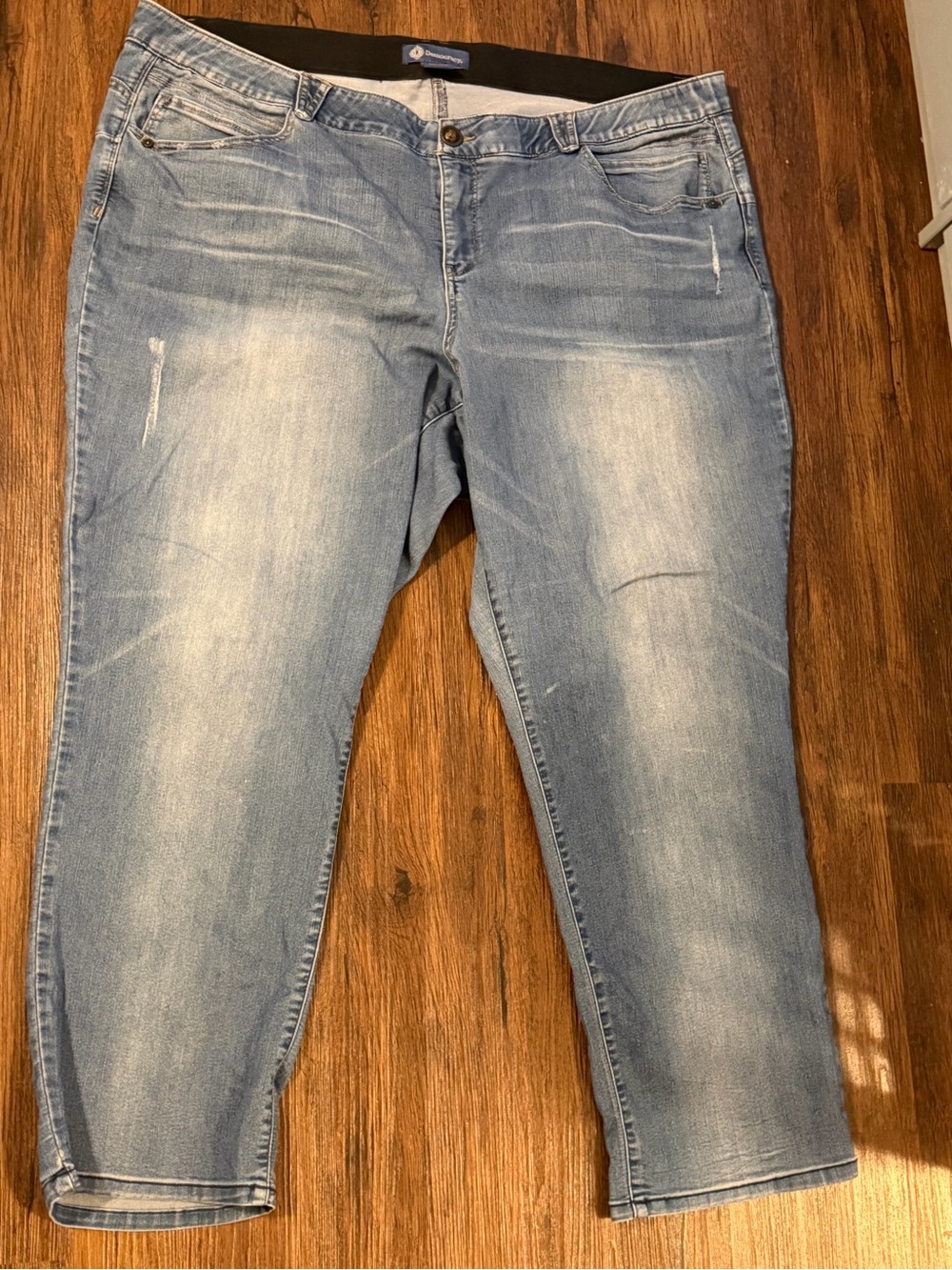Democracy Absolution Light Wash Women’s Jeans Comfortable Stretch Denim size 24w